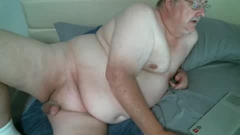 Snapshot of justmedm64 chatting on 05/17/26, 01:36 justmedm64 online show from 05/17/26, 01:36