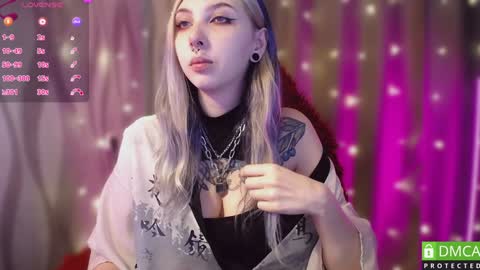 justmeowgirl online show from 02/05/25, 06:13