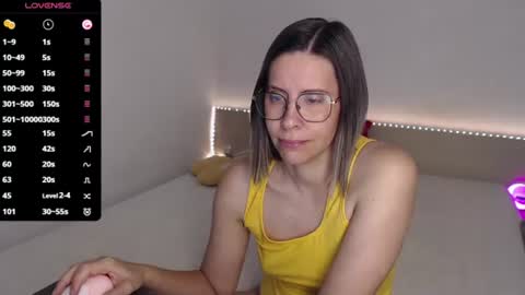 Julie online show from 07/29/26, 04:21