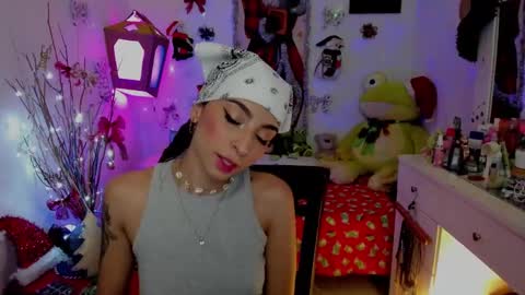 Mia online show from 12/12/24, 06:36