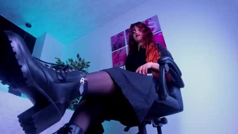 Snapshot of justmolly_ chatting on 02/21/26, 05:30 justmolly_ online show from 02/21/26, 05:30
