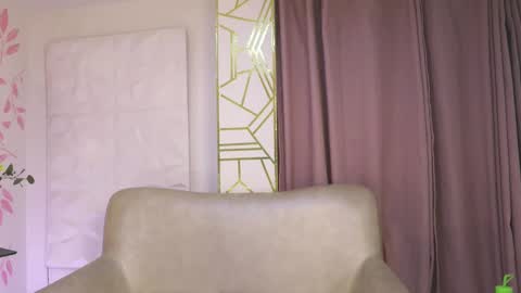 Snapshot of justnala_ chatting on 02/26/25, 04:03 Nala online show from 02/26/25, 04:03