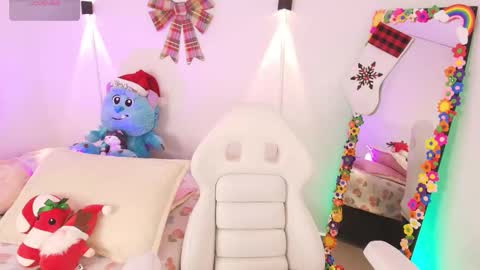 Snapshot of justonecute chatting on 12/03/25, 03:58 Emy online show from 12/03/25, 03:58