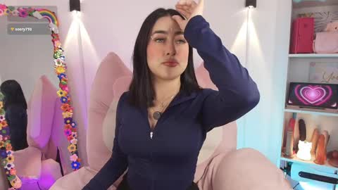 Snapshot of justonecute chatting on 03/31/26, 02:13 Emy online show from 03/31/26, 02:13