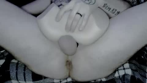 Snapshot of justspread chatting on 10/25/25, 04:46 Tyler online show from 10/25/25, 04:46