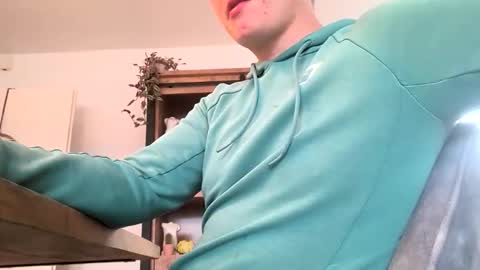 jwdick21 online show from 10/22/25, 09:42