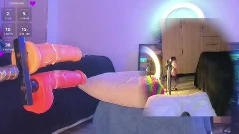 Snapshot of k4rolin chatting on 09/23/25, 02:03  Karolin  online show from 09/23/25, 02:03