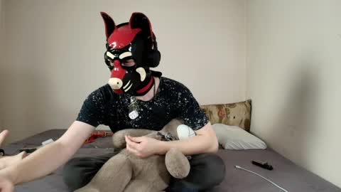 Snapshot of k9_goodboy chatting on 04/05/26, 12:08 Alex online show from 04/05/26, 12:08