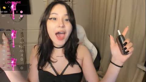 Snapshot of ka00ru_chan chatting on 10/25/25, 11:51 Kaoru online show from 10/25/25, 11:51