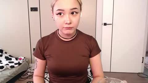Kaoru online show from 07/18/26, 10:08