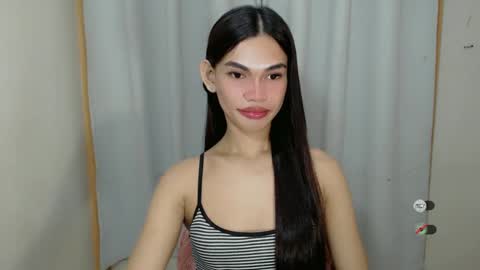 Snapshot of kaamy_dake chatting on 01/13/25, 01:17 KAAMY online show from 01/13/25, 01:17
