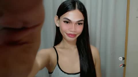 Snapshot of kaamy_dake chatting on 01/16/25, 01:47 KAAMY online show from 01/16/25, 01:47