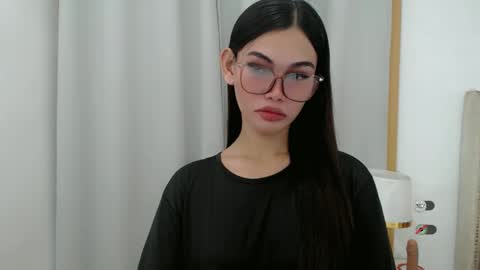 Snapshot of kaamy_dake chatting on 10/04/25, 02:26 KAAMY online show from 10/04/25, 02:26