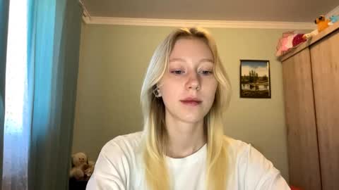 Snapshot of kacicasal chatting on 06/05/26, 06:52 Mia 1st day here online show from 06/05/26, 06:52