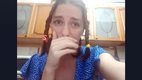 Nika online show from 11/06/25, 02:18