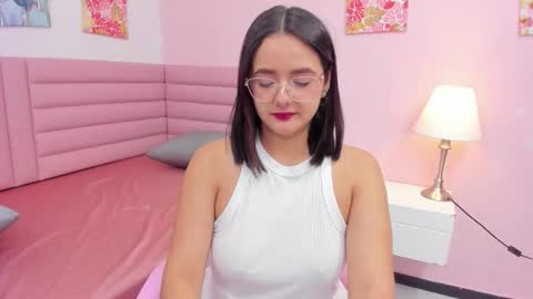 Snapshot of kae_styles chatting on 11/08/25, 08:07 Kyelie online show from 11/08/25, 08:07