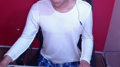 Snapshot of kael_art_d chatting on 10/23/25, 05:44 kael_art_d online show from 10/23/25, 05:44