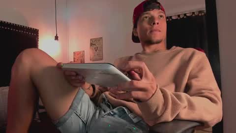 Kael Owens online show from 02/09/25, 08:44