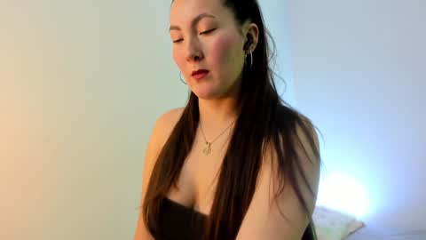 ChloeIndependient model online show from 01/10/25, 09:42