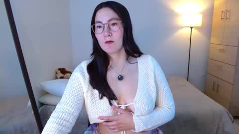 Snapshot of kaguyahara chatting on 03/25/26, 02:45 ChloeIndependient model online show from 03/25/26, 02:45