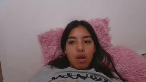 KAHELIINDEPENDENT MODEL online show from 12/26/24, 03:16