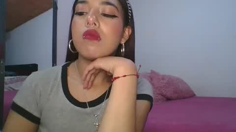 KAHELIINDEPENDENT MODEL online show from 01/23/25, 07:40