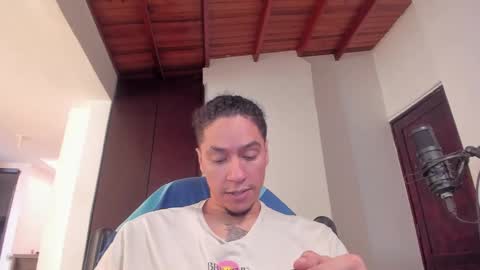 Snapshot of kai_herectix chatting on 02/15/25, 06:12 kai_herectix online show from 02/15/25, 06:12