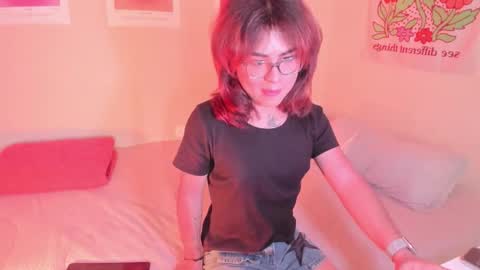 Snapshot of kai_novoa chatting on 10/14/25, 08:31 Kai Novoa online show from 10/14/25, 08:31