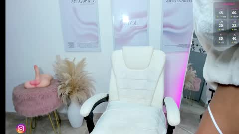    online show from 02/19/25, 11:17