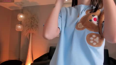 Snapshot of kaiaferreira chatting on 11/17/25, 12:11 Kaia Ferreira online show from 11/17/25, 12:11