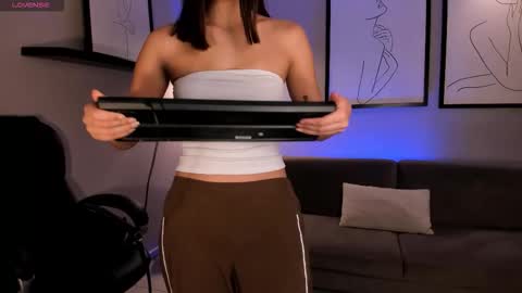 Snapshot of kaiaferreira chatting on 11/30/25, 11:47 Kaia Ferreira online show from 11/30/25, 11:47