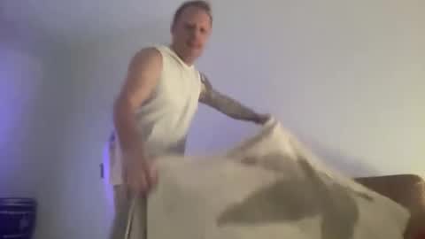 kaiamm online show from 10/26/25, 02:17