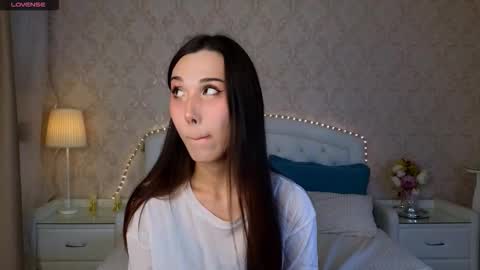 Snapshot of kaiasunshine chatting on 10/12/25, 01:10 Kaia Monday Thursday FridaySaturdaySunday online show from 10/12/25, 01:10