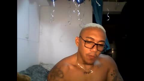 kail_1111 online show from 12/15/25, 03:00