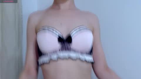 Snapshot of kailalewis chatting on 10/02/25, 05:42 Kaila Lewis online show from 10/02/25, 05:42