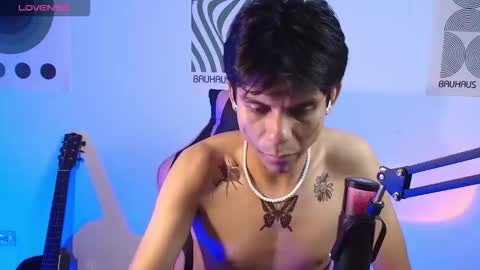 Snapshot of kain_moretti chatting on 10/31/25, 10:55 KAIN online show from 10/31/25, 10:55