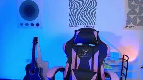 Snapshot of kain_moretti chatting on 11/12/25, 11:32 KAIN online show from 11/12/25, 11:32