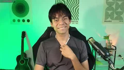 Snapshot of kain_moretti chatting on 11/19/25, 10:15 KAIN online show from 11/19/25, 10:15