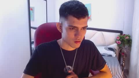 Snapshot of kain_noir_ chatting on 10/30/25, 08:31 K A I N online show from 10/30/25, 08:31