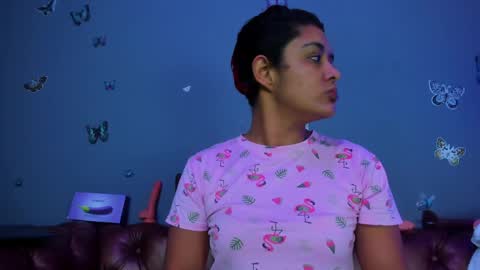 kaira_mosse_ online show from 05/15/26, 11:50