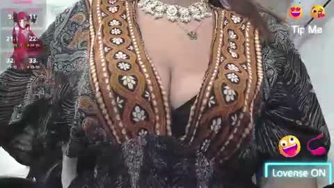 Kaira online show from 07/18/26, 11:47