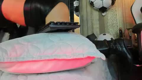 Kairy online show from 06/13/26, 07:01