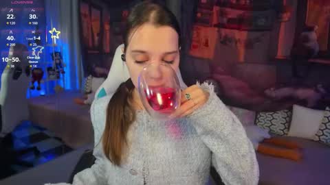 Snapshot of kaisajenner chatting on 11/30/25, 05:17 Kaisa online show from 11/30/25, 05:17