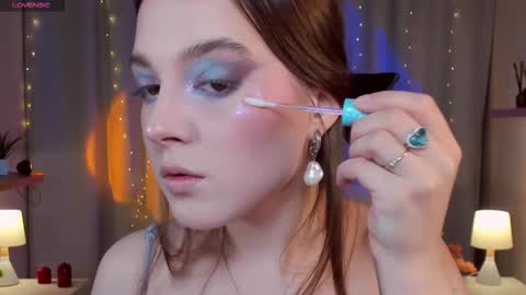 Snapshot of kaisajenner chatting on 12/13/25, 07:53 Kaisa online show from 12/13/25, 07:53