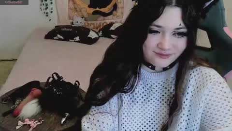 Snapshot of kaisythesmall chatting on 10/19/25, 06:36 Kessy online show from 10/19/25, 06:36