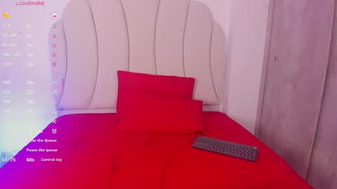 Snapshot of kaity_layne chatting on 10/11/25, 11:03 Kaity Lane online show from 10/11/25, 11:03