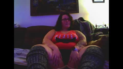 Snapshot of kaitybyrd chatting on 11/28/25, 01:41 Kaitybyrd online show from 11/28/25, 01:41