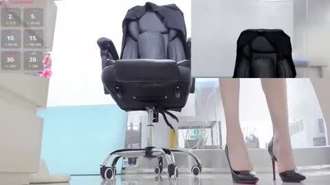 Kaixin online show from 10/11/25, 01:49