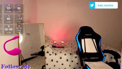 Snapshot of kale_19 chatting on 11/20/25, 11:37 Kale online show from 11/20/25, 11:37