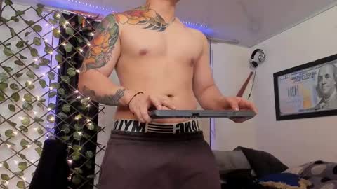 Kaledd musclees room Master online show from 02/18/25, 10:25